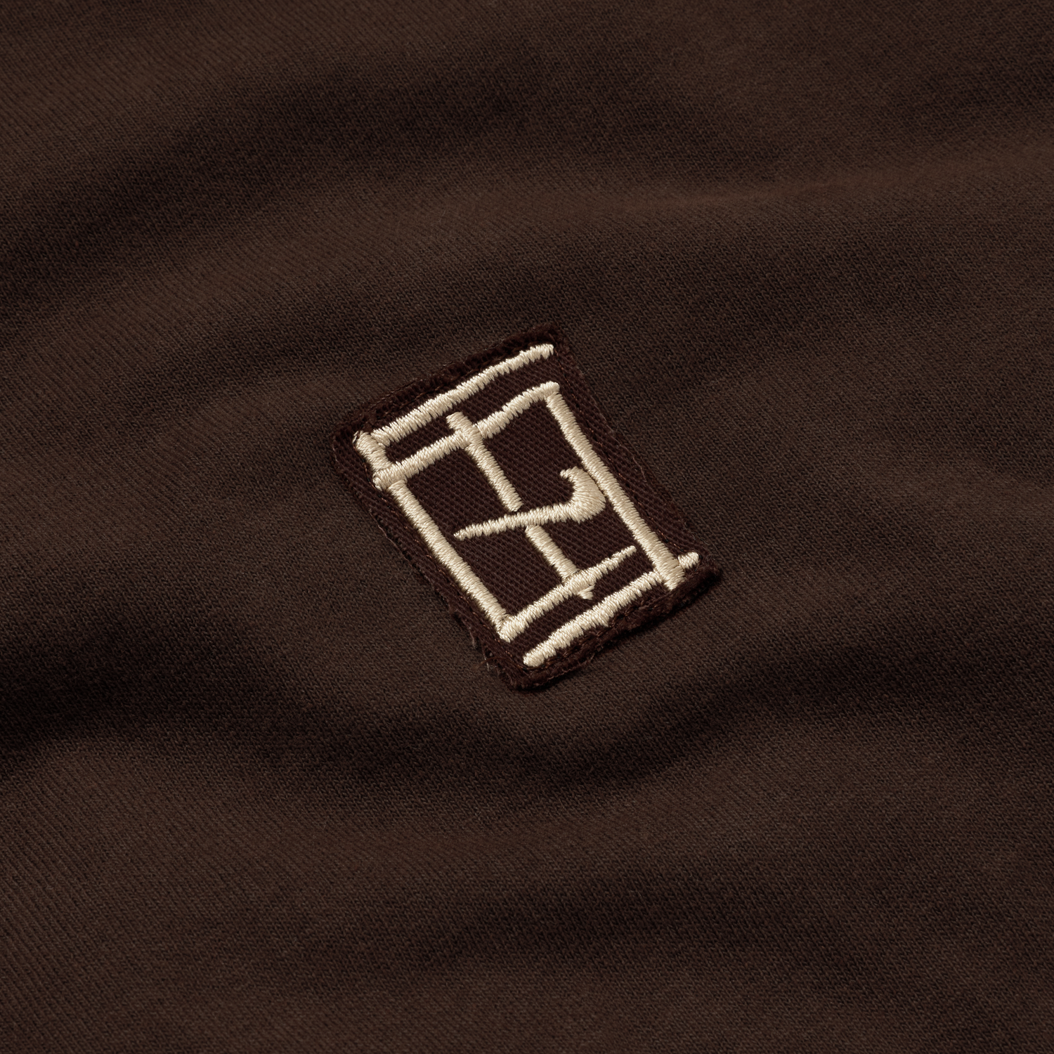 CJ X NIKE COURT LOGO TEE