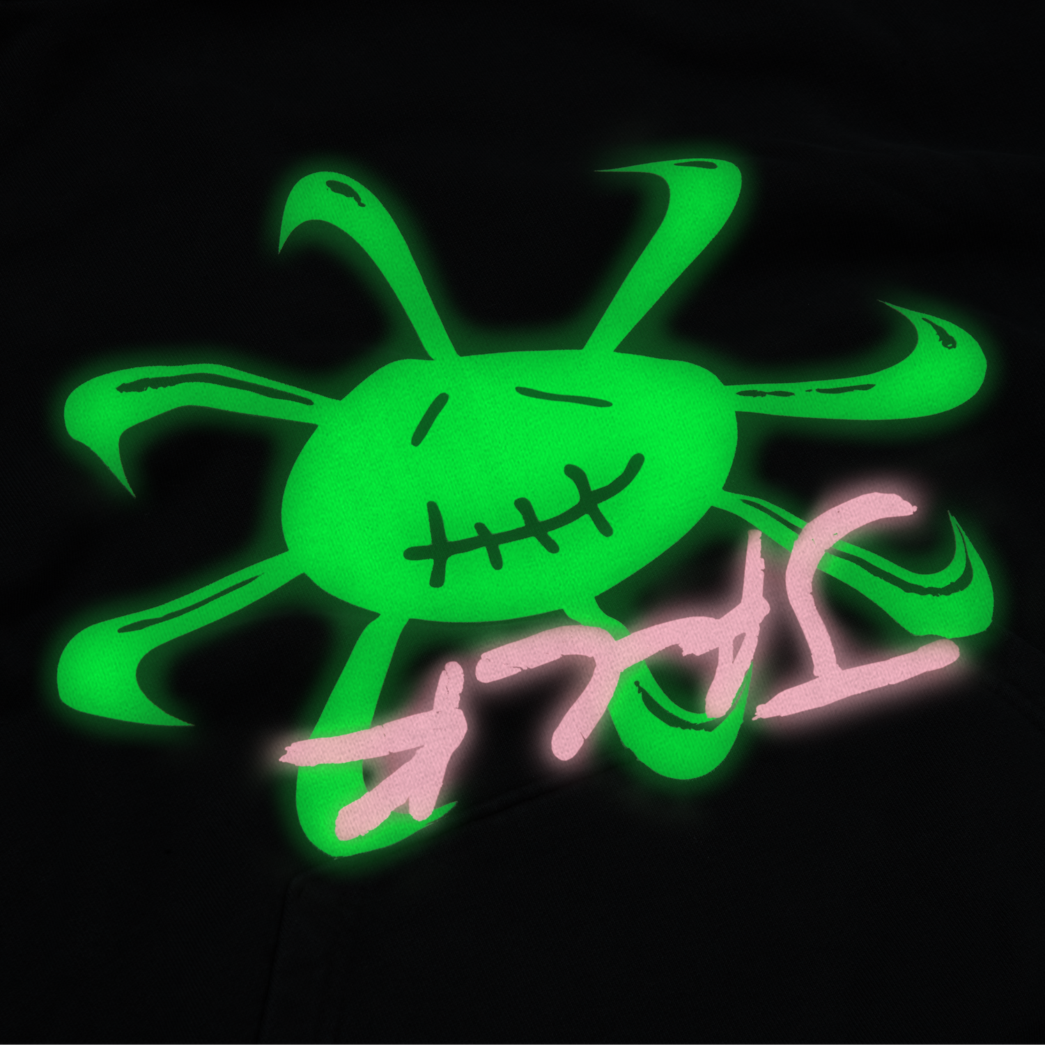 CJ X NIKE SMILEY GLOW IN THE DARK HOODIE (BLACK)