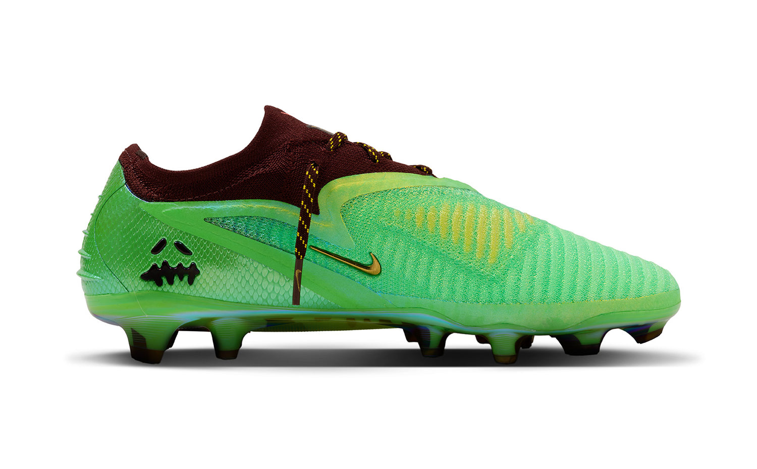 Travis Scott x Nike Phantom 6 Low Elite Cleats